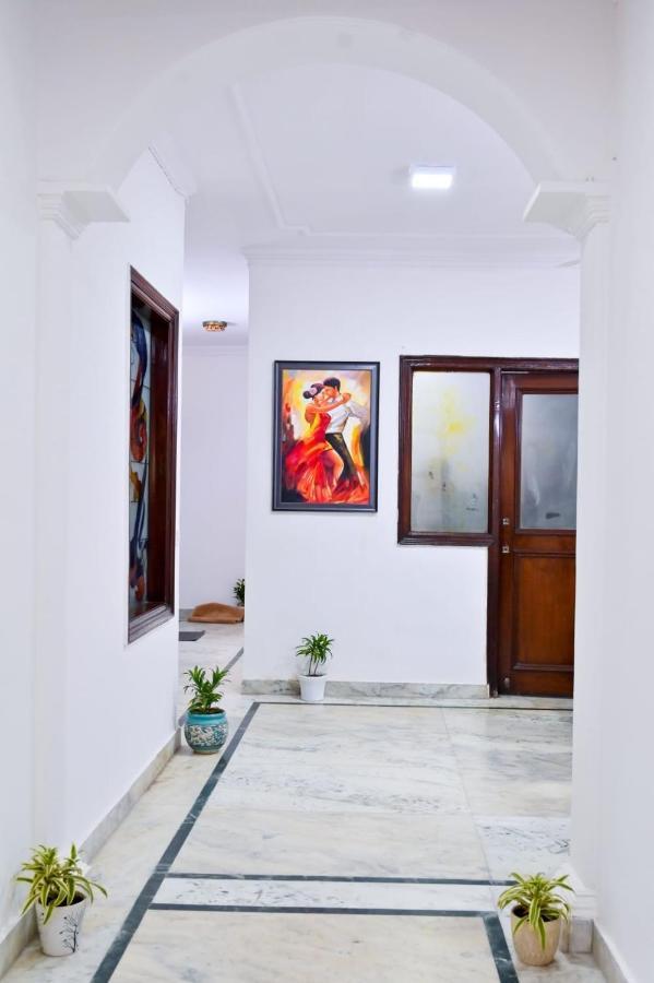 Hotel Wild Rose نيودلهي المظهر الخارجي الصورة